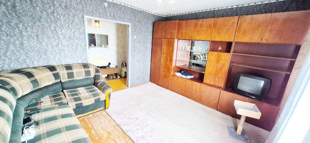 ПРОДАМ  2-кімнатну приватизовану квартиру в смт Черкаське.
 
Квартира