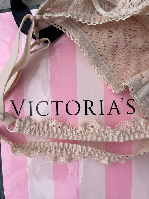Бюстгальтер Victoria’s Secret 38C