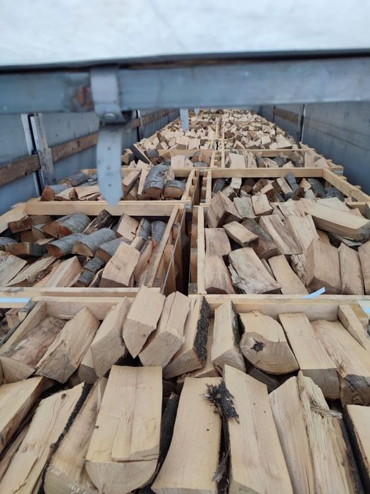 Дрова букдуб,граб. колоті від 3000 до 4000 грн.