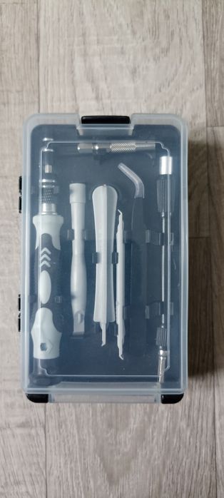 ПОДАРУНОК НА  СВЯТА ЧОЛОВІКУ .Набір точних інструментів 115 в 1