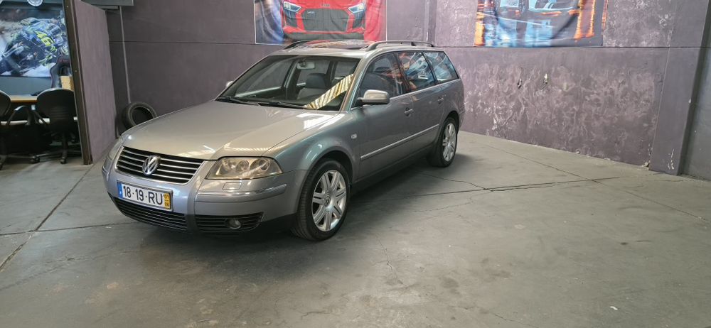 VW Passat Variant 1.9 TDI Highline Domestic