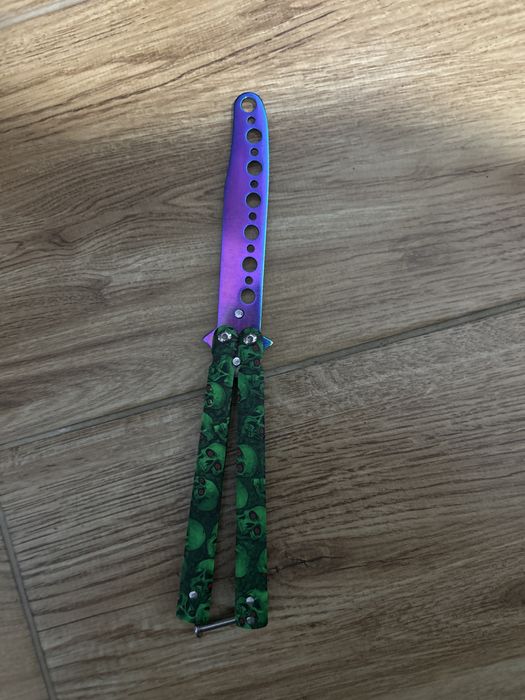 Nóż motylkowy treningowy Butterfly CS:GO rainbow