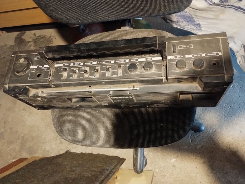 Radiomagnetofon Manuela 3