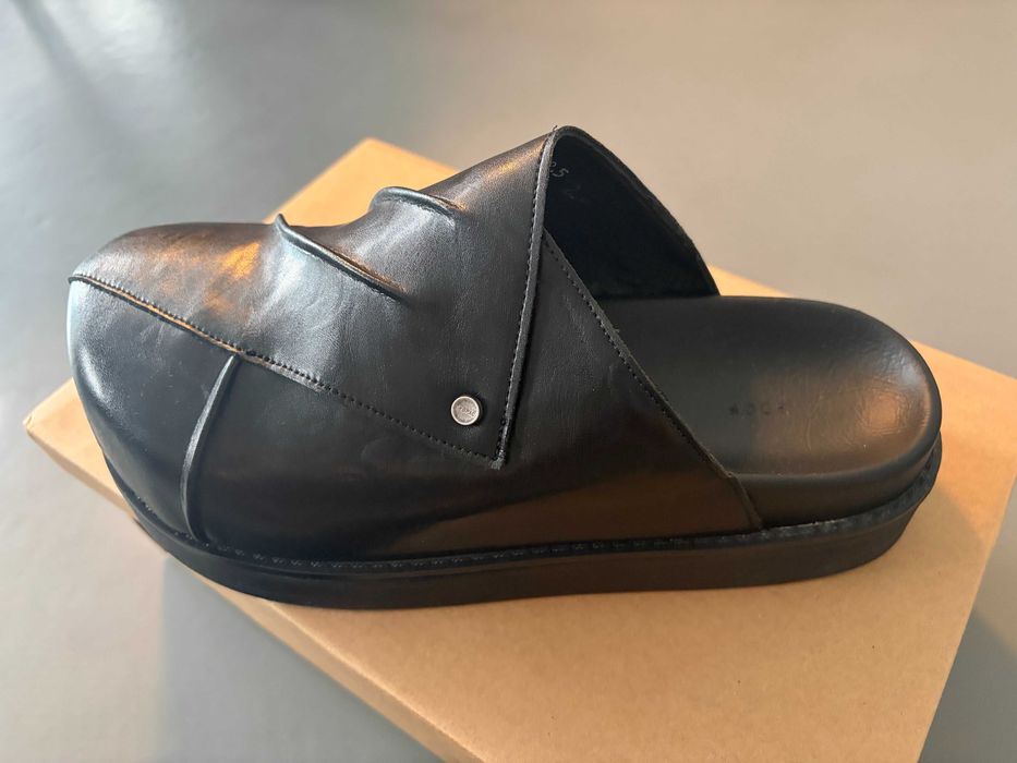 Nowe klapki Supermade r. 42 — skórzane, avant-garde / darkwear/ Rick Owens vibe.