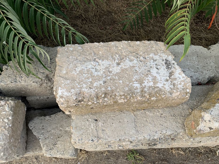 Бордюры гранитные и бетонные