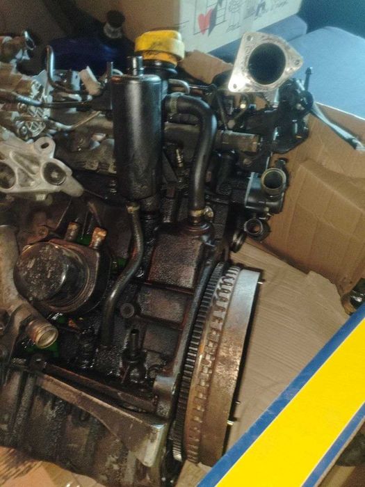 Продам навісні запчвстини двигуна F9A , 1.9 TDI Рено сценик 2