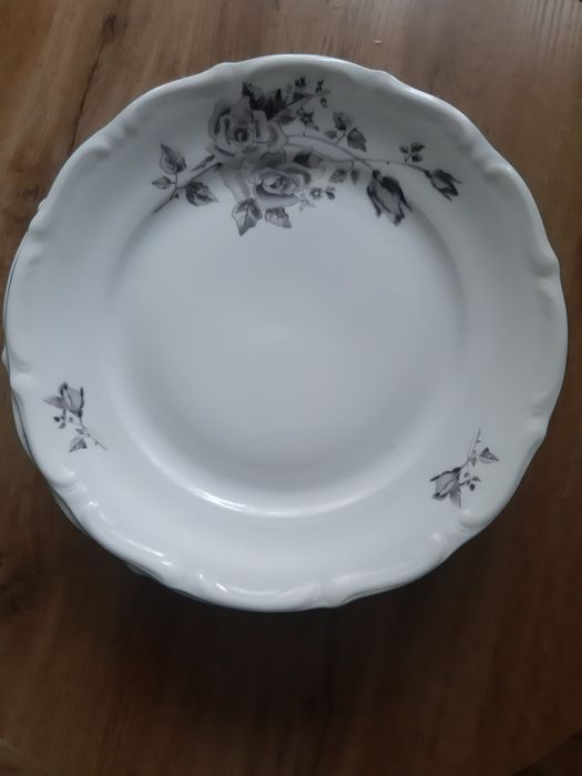 Zestaw 6 talerzy porcelanowych płytkich