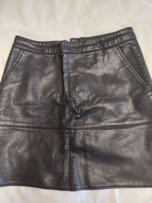 Шкіряна спідниця S
