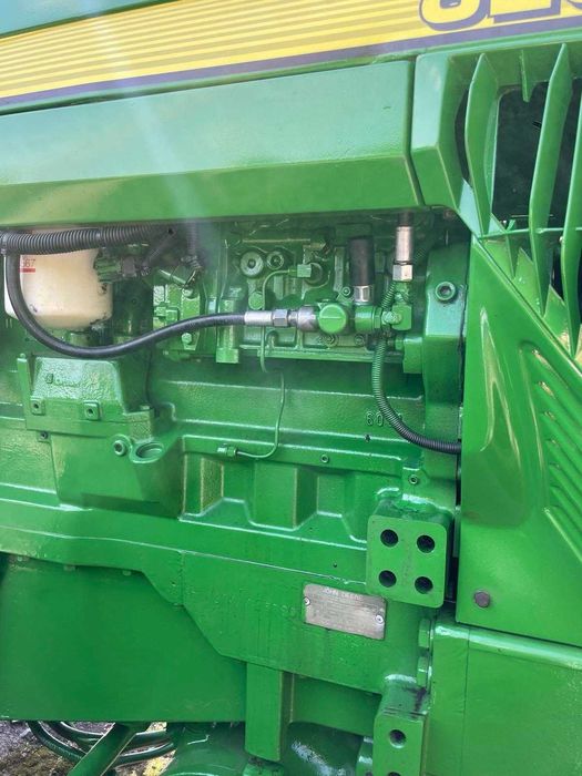 Трактор John Deere 8200 220 Кс