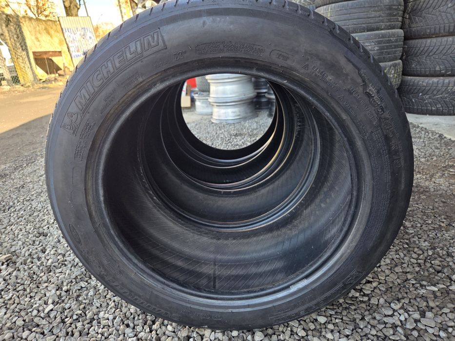 285 45 R19 / 255 50 R19 Різноширокі Michelin Berlin: 2 000 грн ...