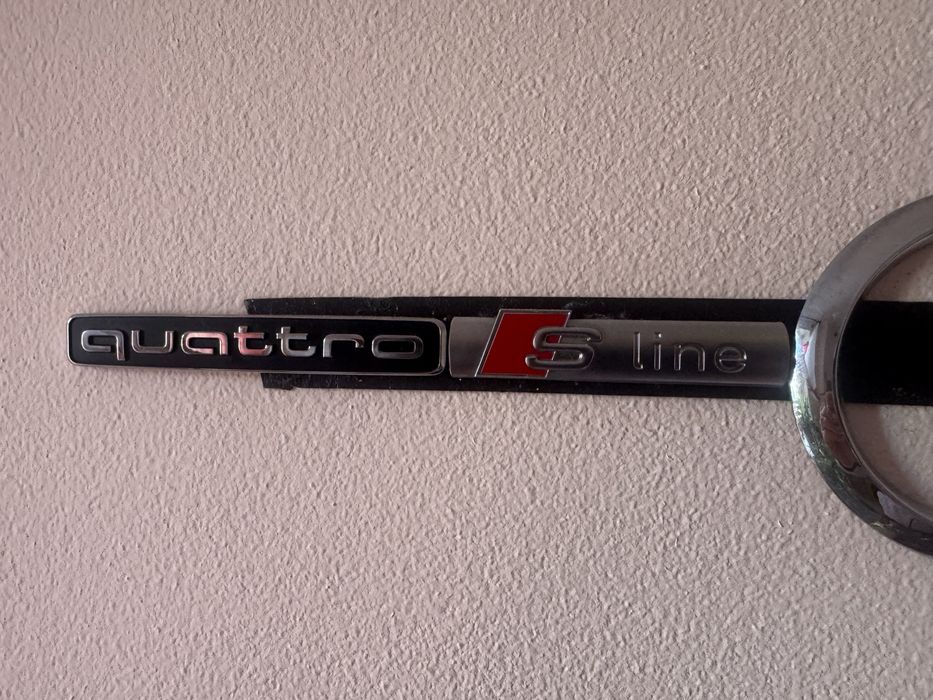 Логотип Audi RS Q7