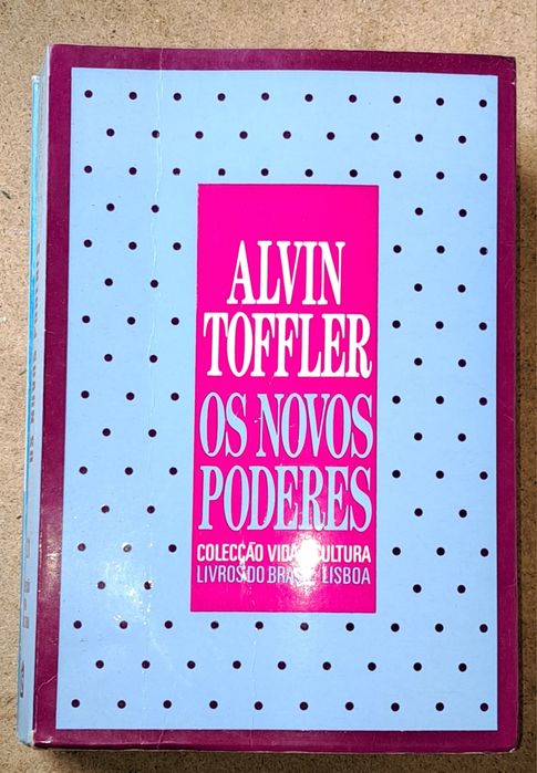 Vários livros para desocupar