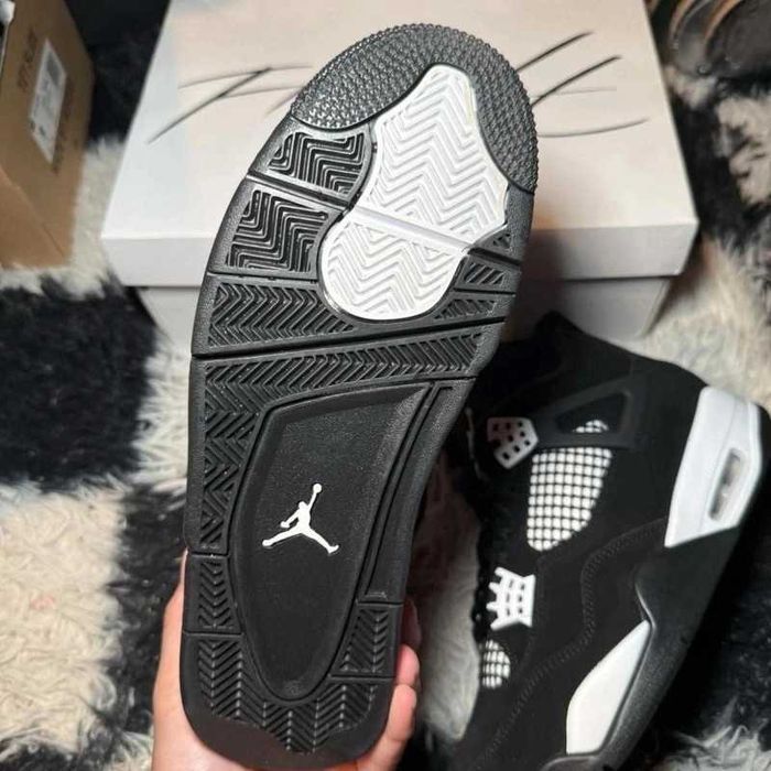 Buty męskie Jordan 4 retro White Thunder R.41