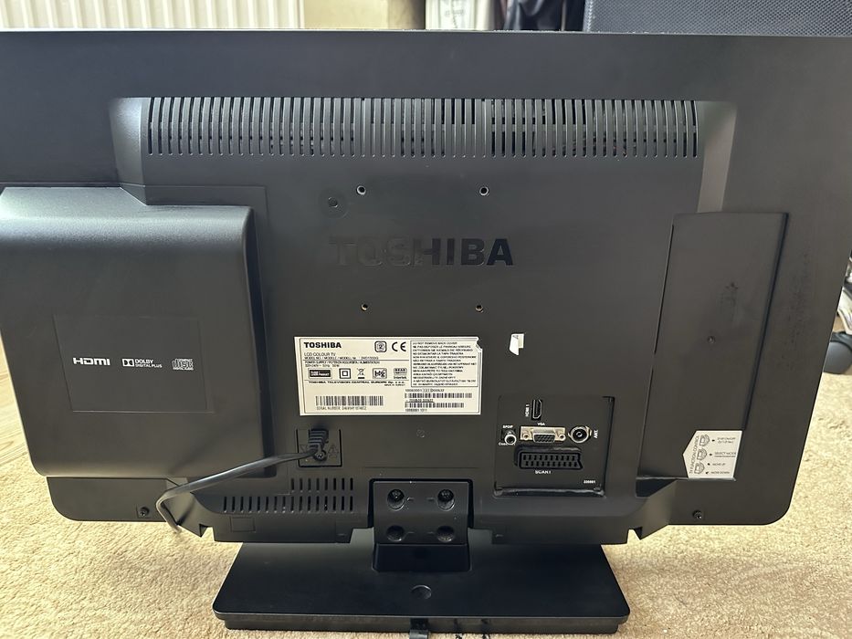 Телевізор Toshiba 24W1333G DVD тюнер