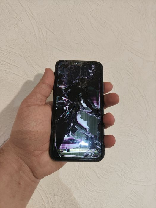 Смартфон Apple iPhone 11 64gb Neverlock | Епл айфон 11 64гб запчастини