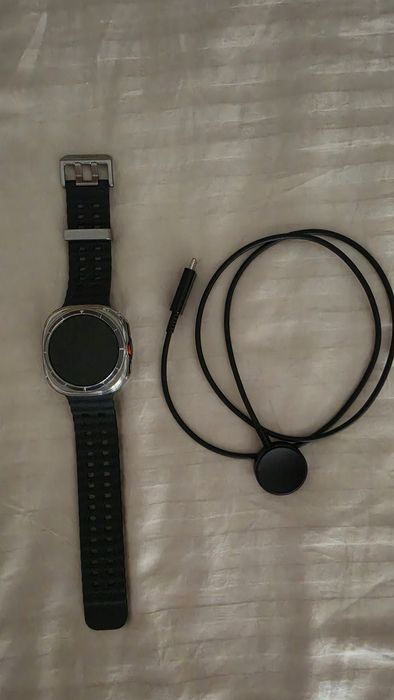 Smartwatch SAMSUNG Galaxy Watch Ultra 2025 (47mm - Prateado Titânio)