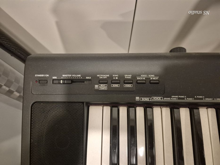 Piano Yamaha Portable Grand NP-30
