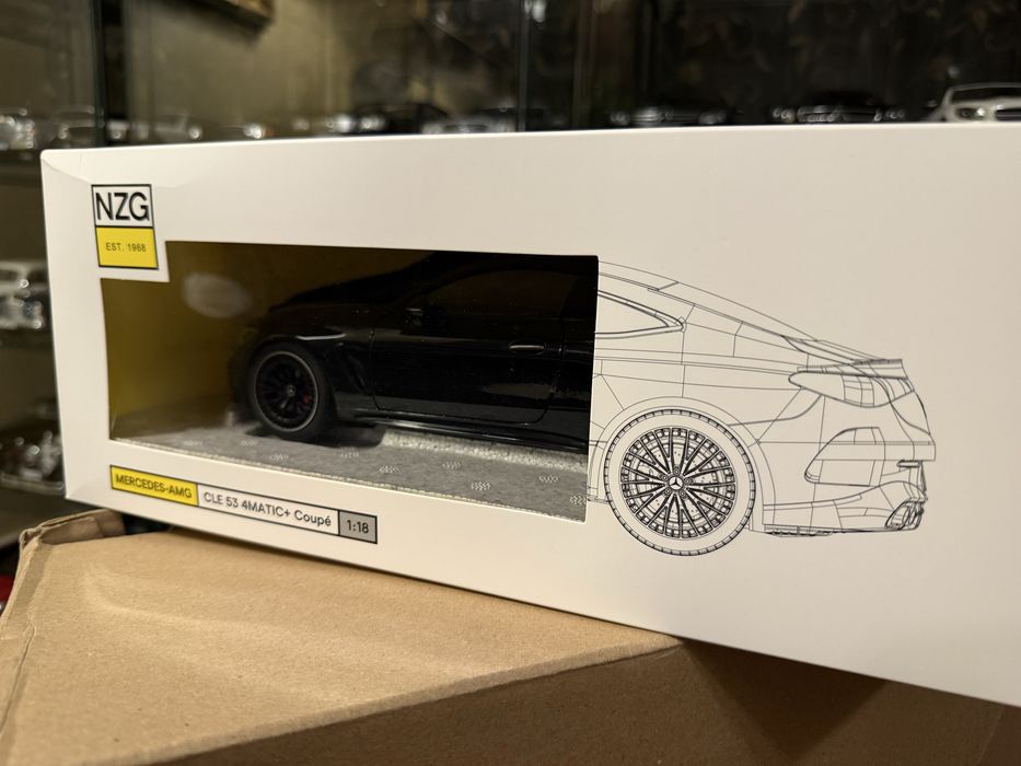 Mercedes cle 53 amg 1:18