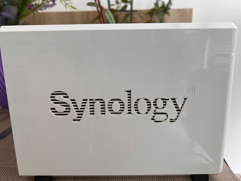 Мережеве сховище Synology DS220j