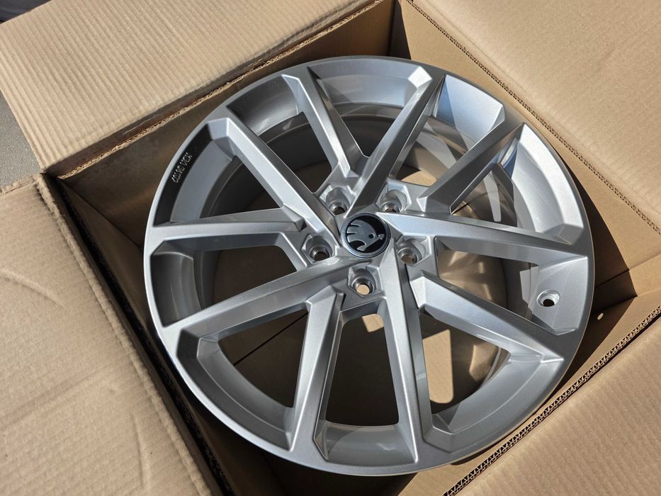 [N36] 4x Felgi aluminiowe 18 Cali 5x112 Skoda Kodiaq Octavia Superb