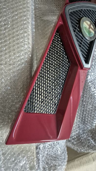 Grelha Alfa Romeo 75