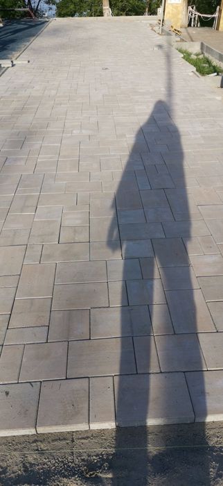 Укладка тротуарной плитки благоустройство участков демонтаж ...