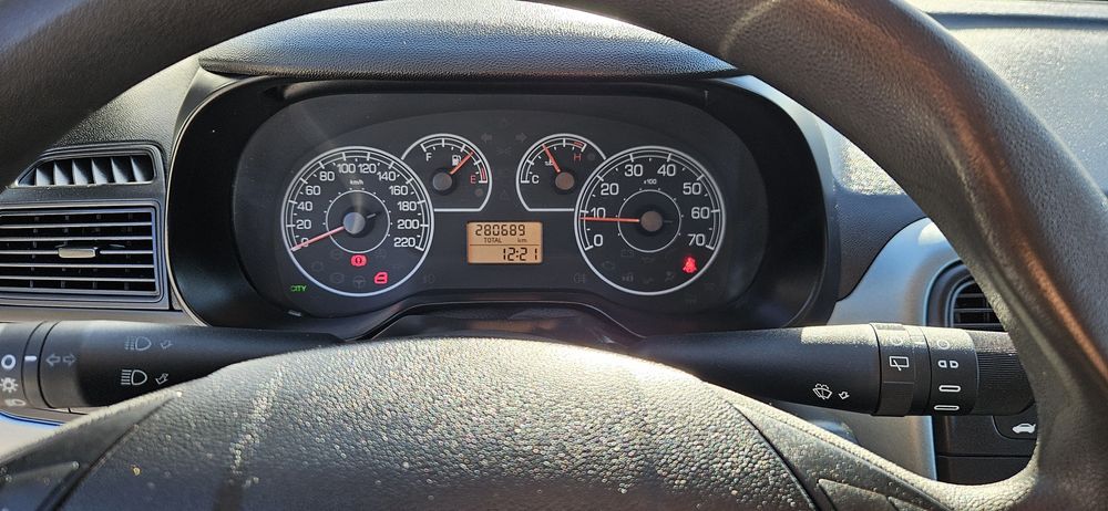 Fiat Punto comercial ( Van )
1.3 multijet