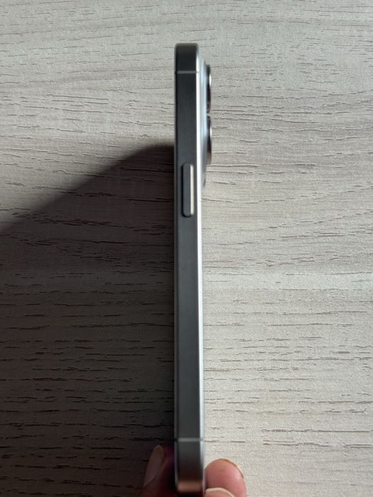 iPhone 15 Pro - 256GB