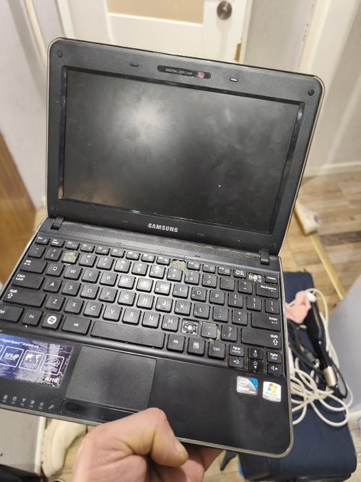 Laptop Samsung mały