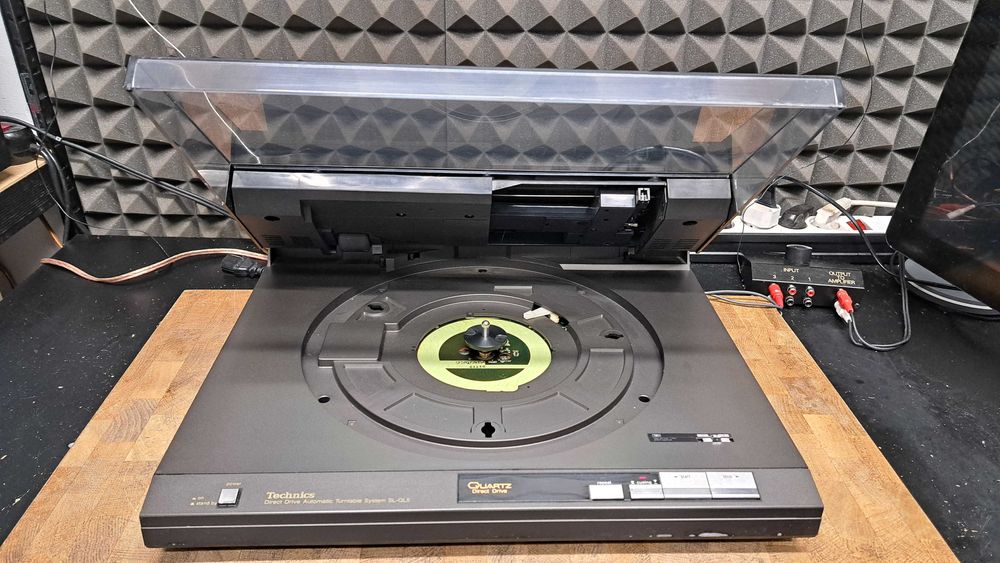 Gramofon Technics SL-QL5