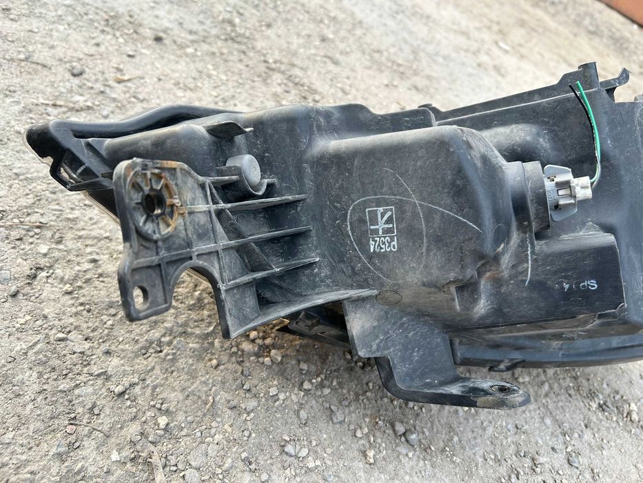 Передня ліва фара Mitsubishi Lancer 9 2006 1.6 універсал оригінал
