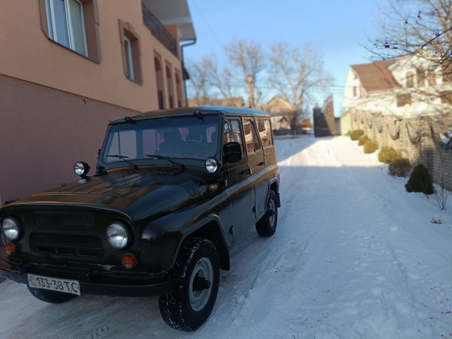 Уаз       командир