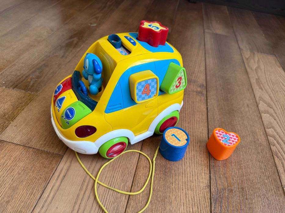 Розвивальна машинка-сортувальник із фігурками та музикою