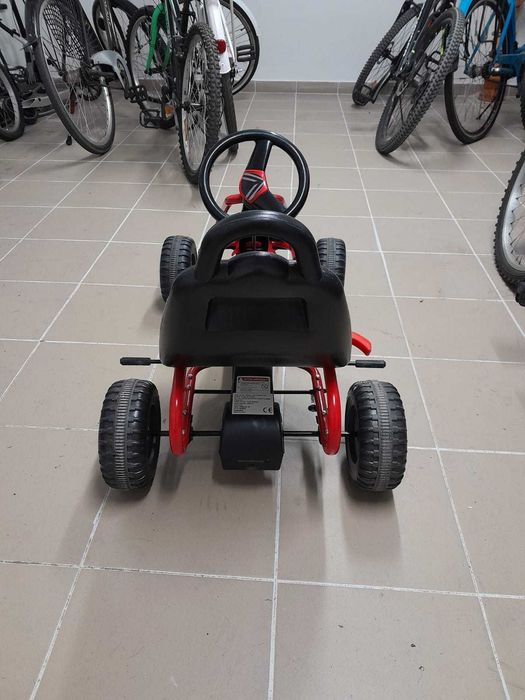 Gokart - auto na pedały