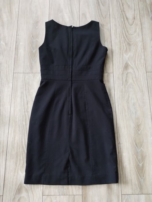 Czarna elegancka sukienka M