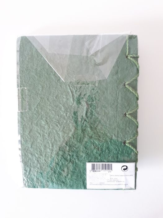 Caderno e lápis capa decorativa