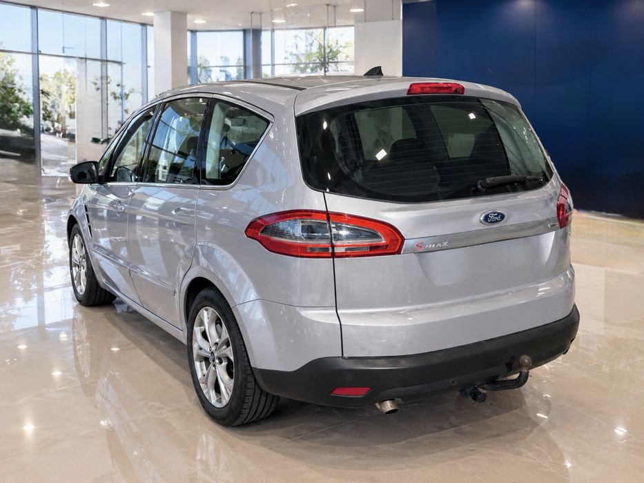 Ford S-Max Doinwestowany