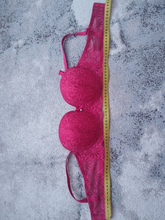 Новий бюстгальтер