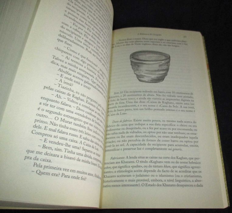 Livro A Biblioteca do Geógrafo Jon Fasman