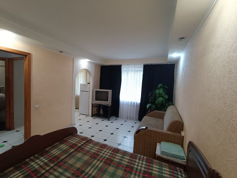 1 к Черемушки 7 больница чеки Каменское посуточно подобово тепло