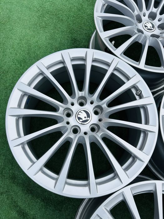 Диски ковані 5/112 R18 Skoda VW Audi 8J ET-30 з датчиками