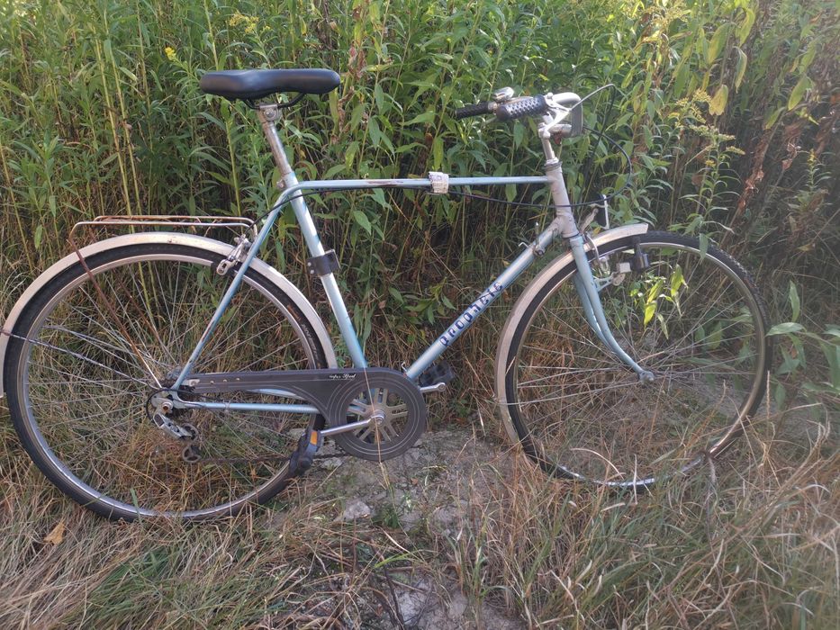 stary austryjacki rower na kołach 28'