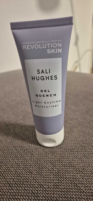 Зволожувальний гель-крем Revolution Skin