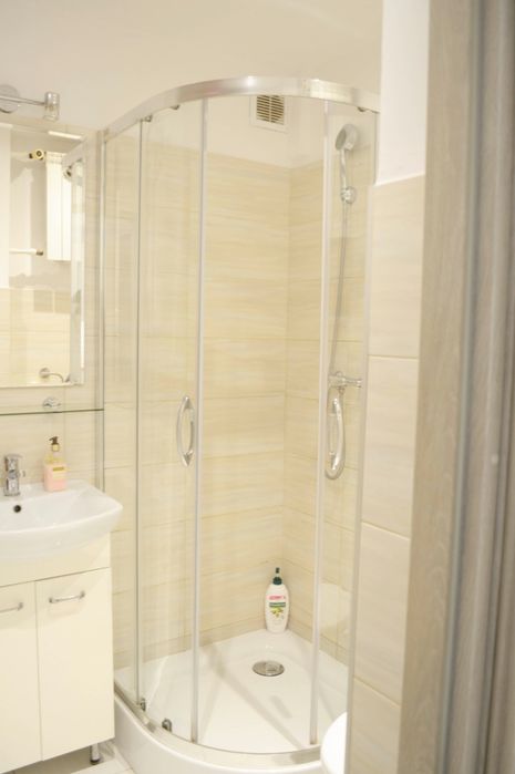 Подобово погодинно Житній базар вул. Київська 39