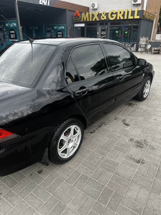 Продам авто лансер 9