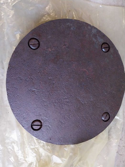 Właz od czołgu JS-2