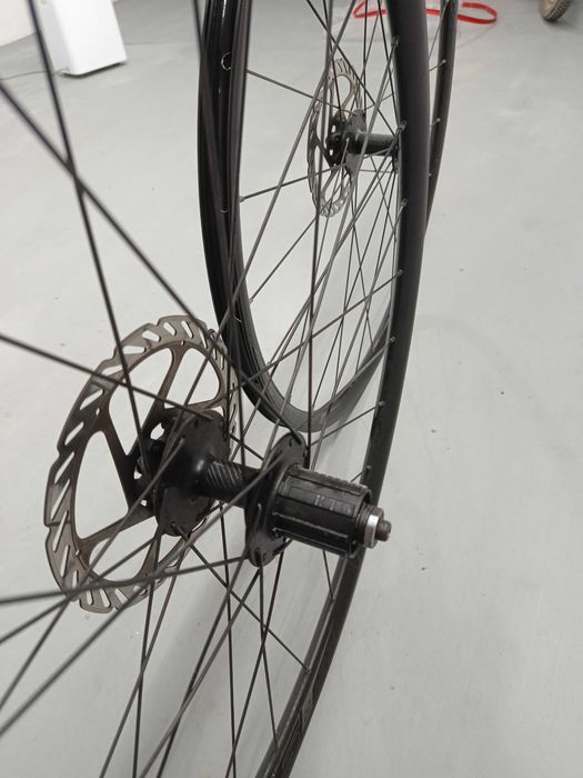Par de Rodas Specialized Axis 2.0 Disc