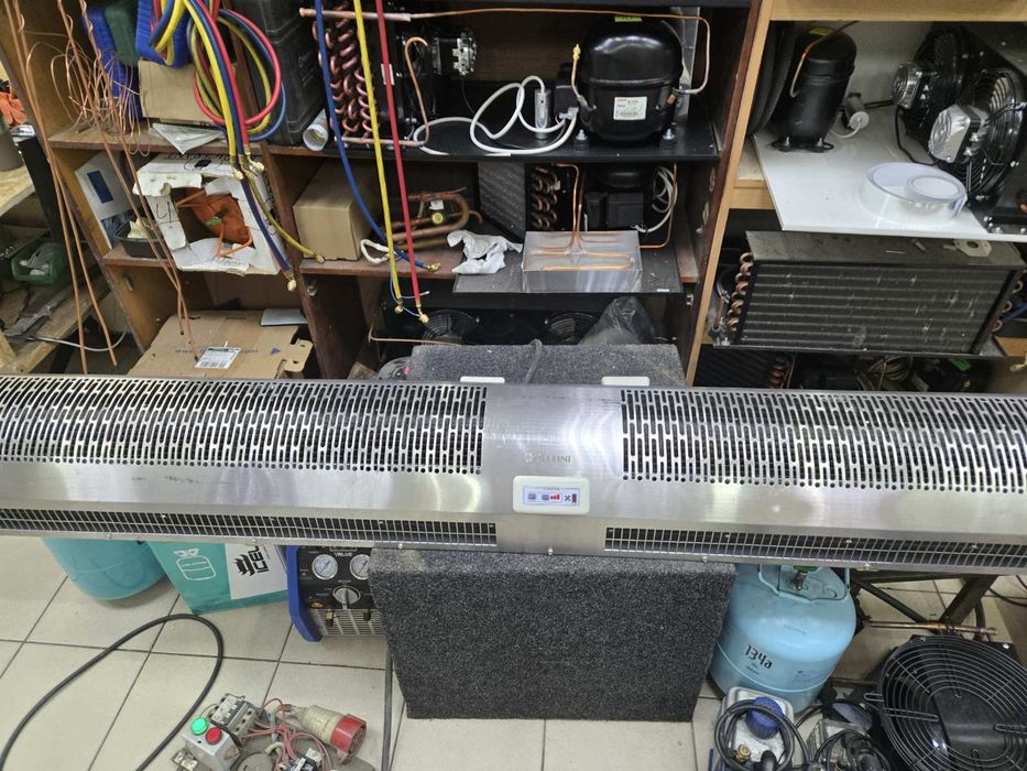 Olefini теплова завіса