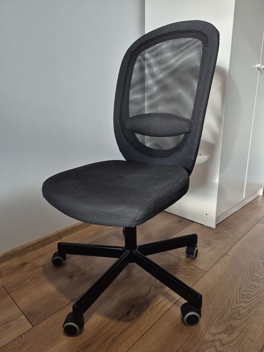 Krzesło biurowe FLINTAN (IKEA)