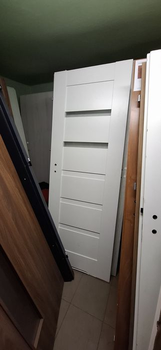 Drzwi i futryny, różne.